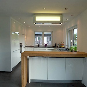 Schüller Küche in Telgte mit Echtholzstheke