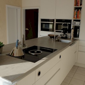 Schüller Küche mit Kochfeldabsaugung in Münster Aseestadt