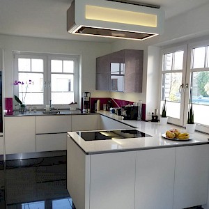 Alno Küche grifflos mit Quarzkomposit in Münster Gievenbeck