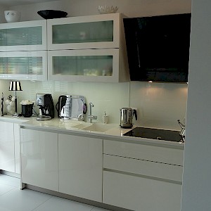 Schüller Küche in Münster mit Quarzkompositplatte